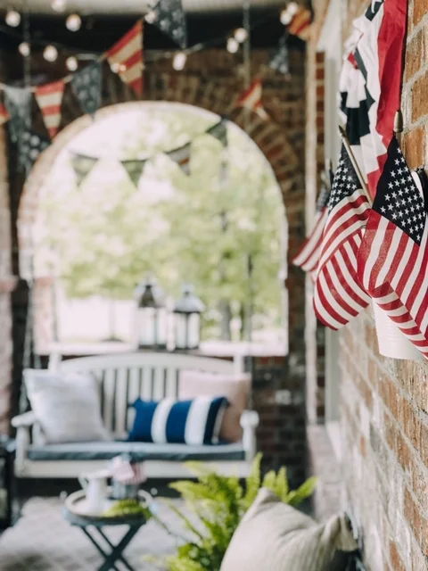 3wyastoaddpatrioticdecortoyourspace.jpg