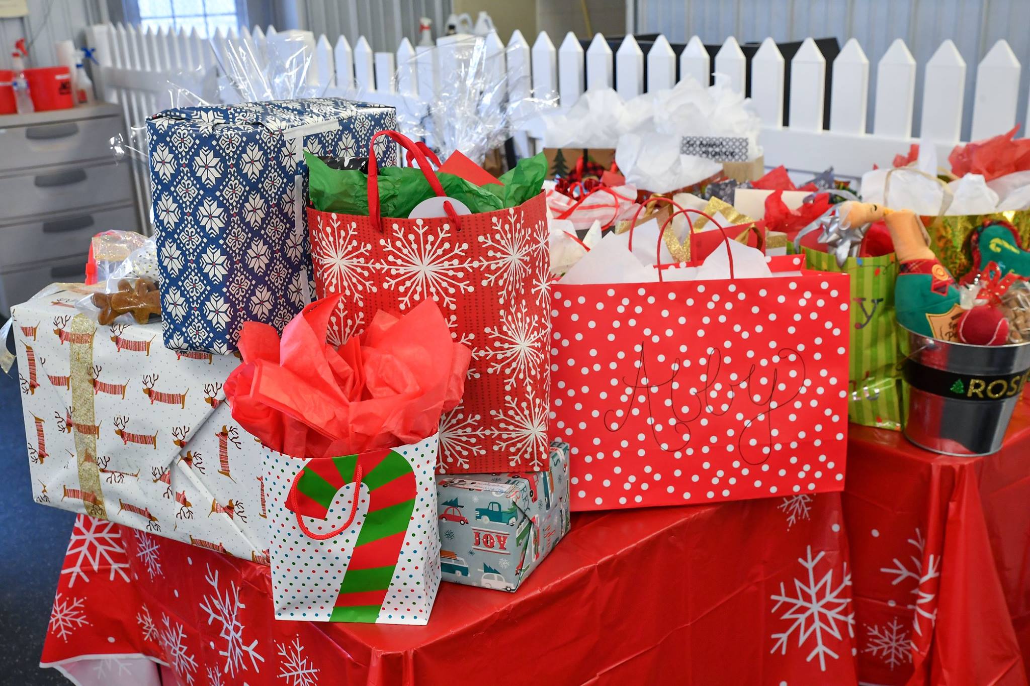 #NashvilleCavaliersSecretSanta present table at Cavmas 2017
