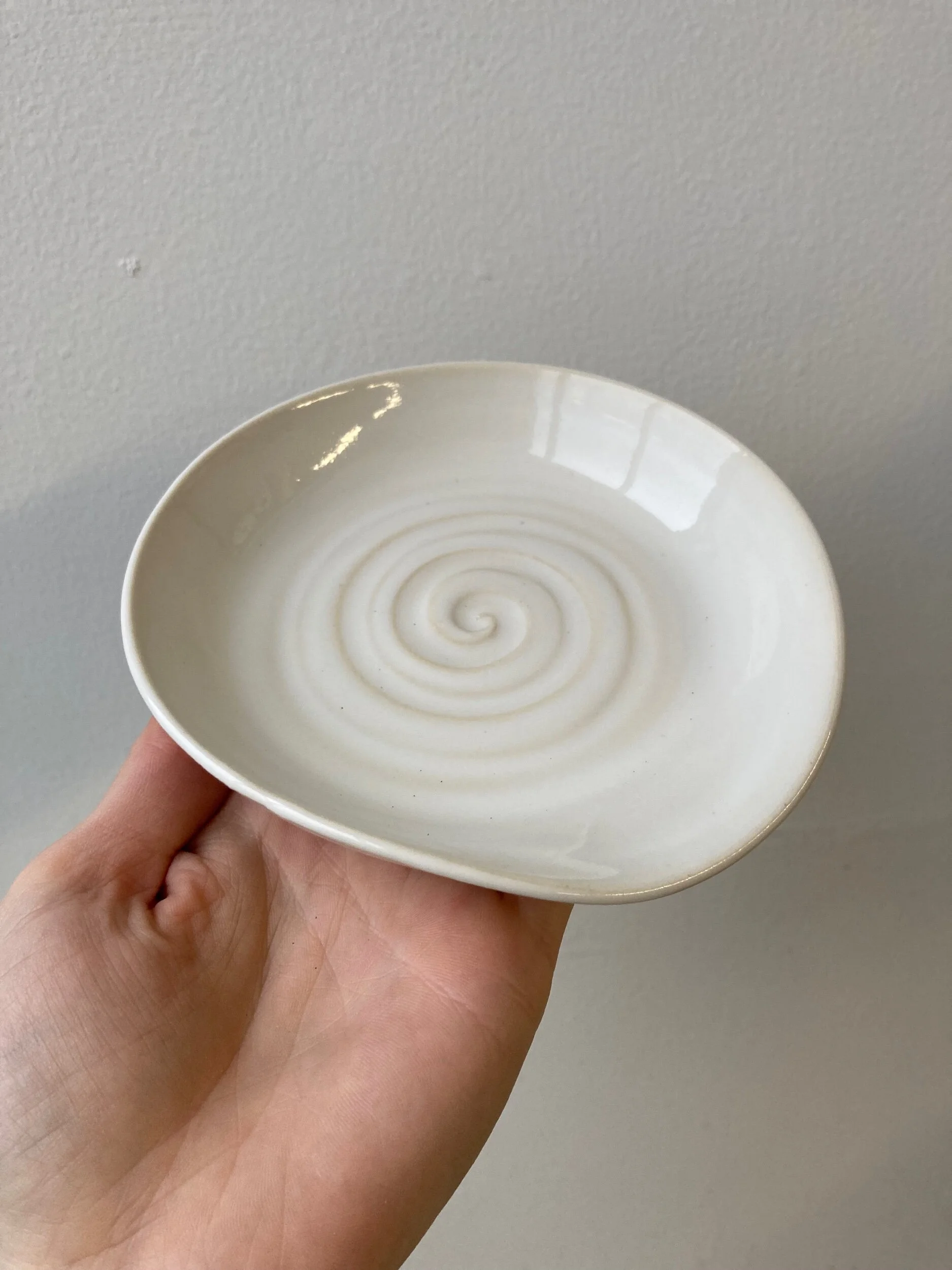 8237FBFC-E394-421B-80AE-FE23B62A04B6