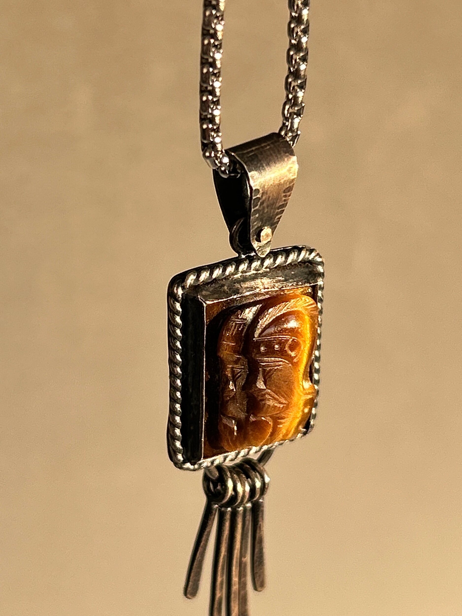 BA303AE7-6E42-4FF2-BA00-D18FFC5256BB