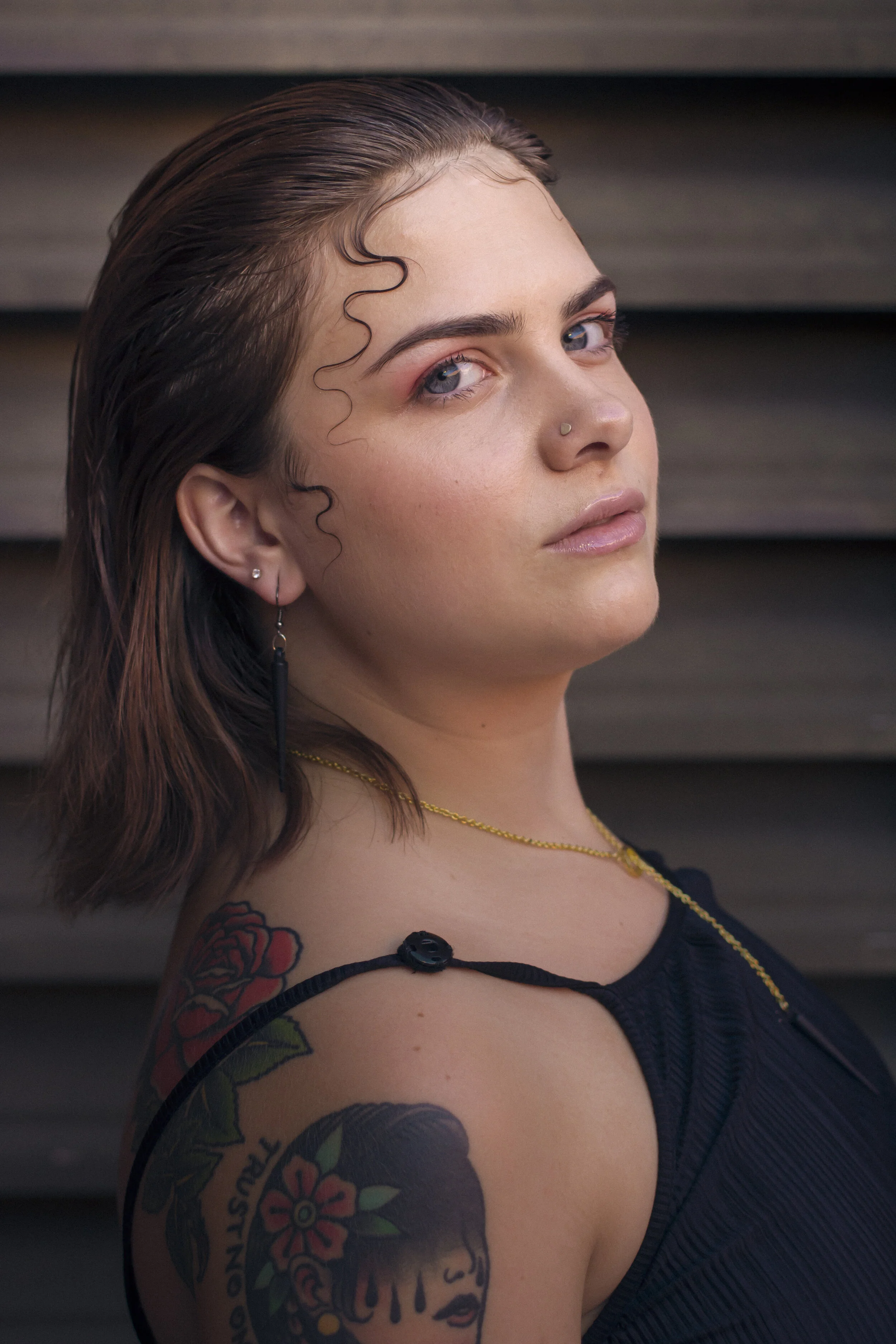 redcarpetfemale1.jpg