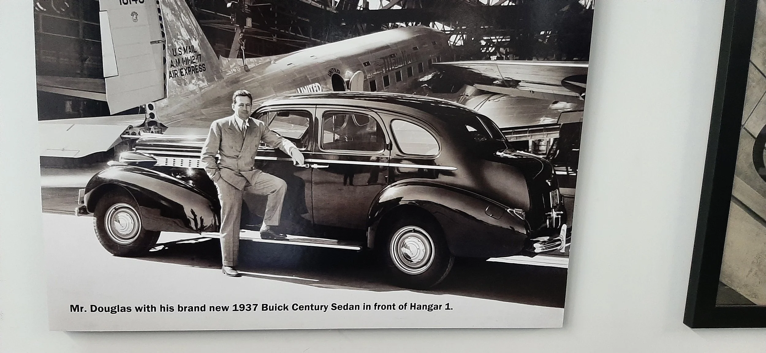8-1937 Buick Century (nc) owned by Mr. Douglas.jpeg