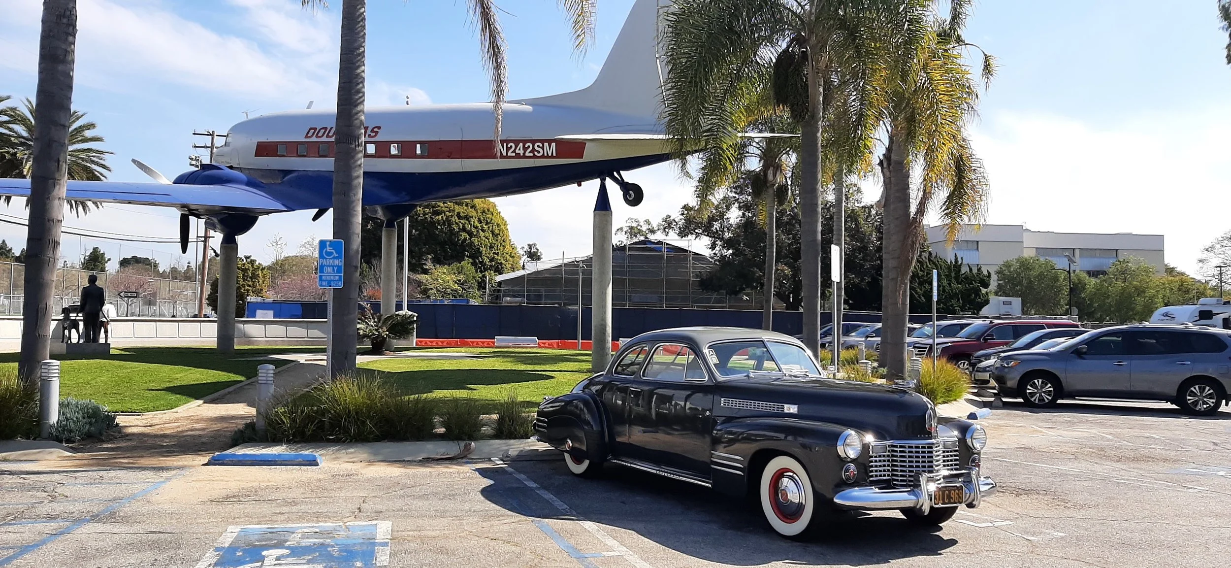 2-Regional Director Gary Carr's 1941 Cadillac 62 Coupe.jpeg