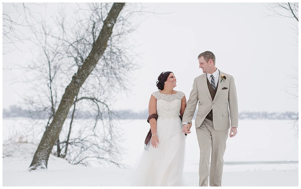 bphotography_minnesotawinterwedding_00211.jpg