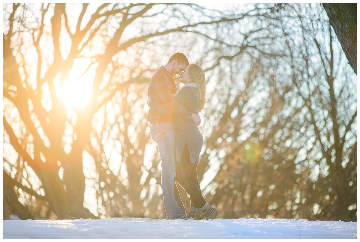 bphotography_winter_siouxfallsweddingphotographer_halfbakedengagementsession_0014.jpg