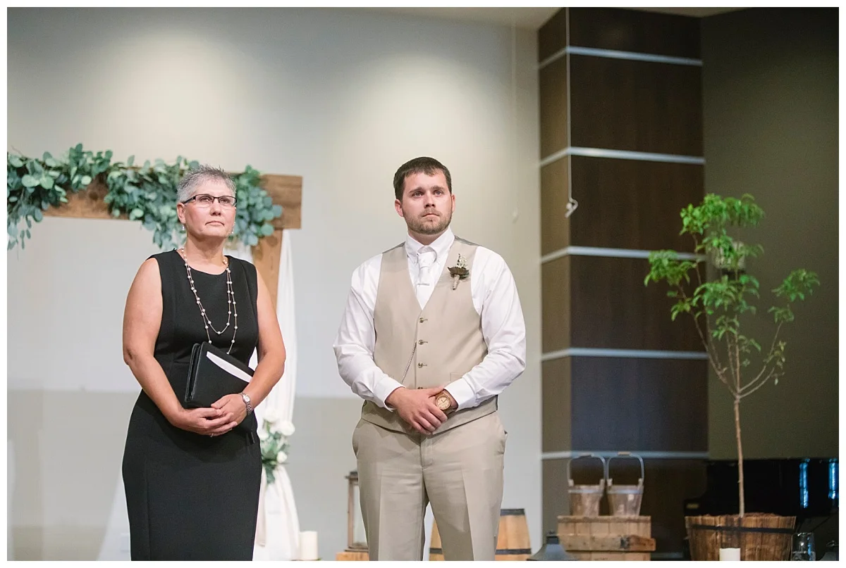 Sioux Falls Wedding Photography | Bethany Melvin Photography