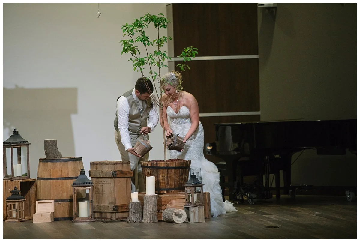 Sioux Falls Wedding Photography | Bethany Melvin Photography