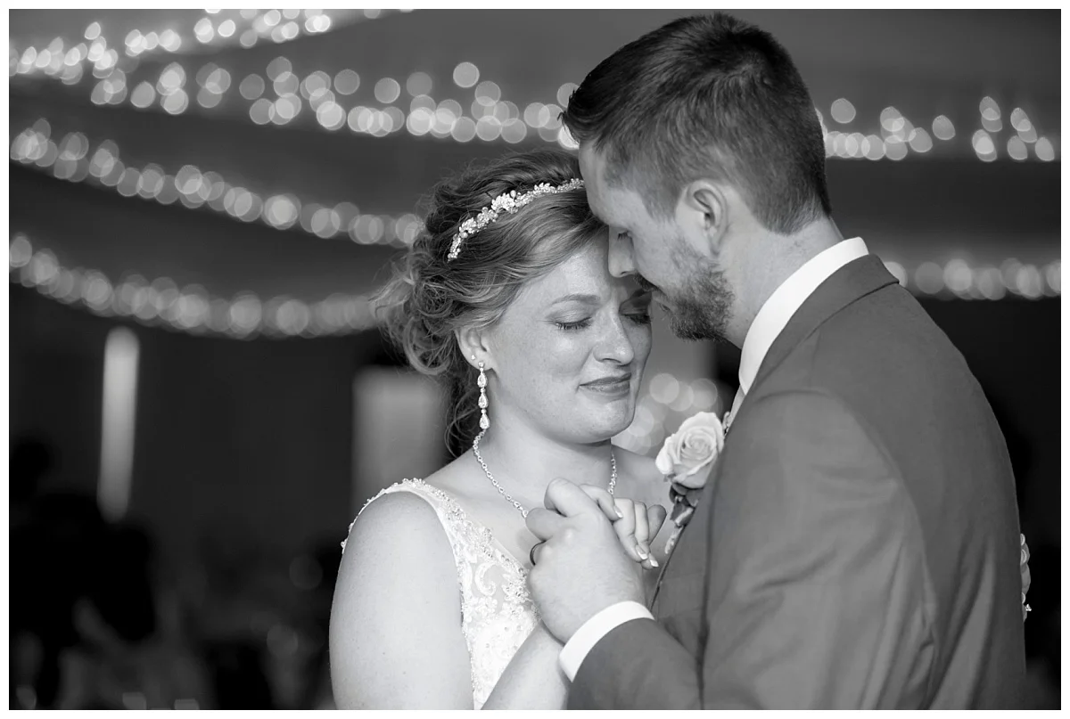 SW Minnesota Wedding Photographer | Bethany Melvin Photography
