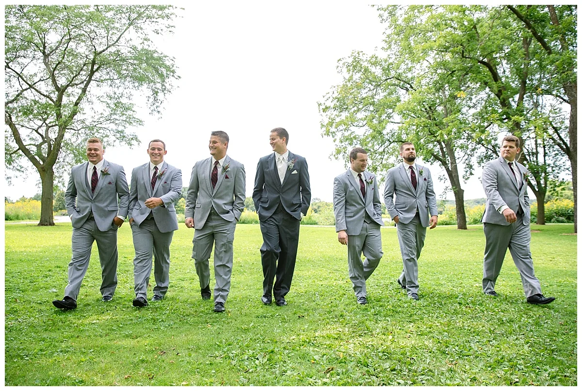 Rochester Minnesota Wedding Photographer | Bethany Melvin Photography