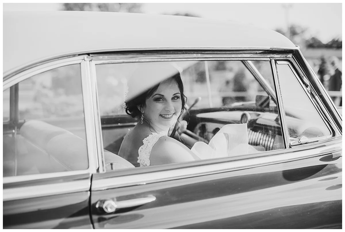 BethanyMelvinPhotography_SiouxFallsWeddingPhotographer_06.jpg