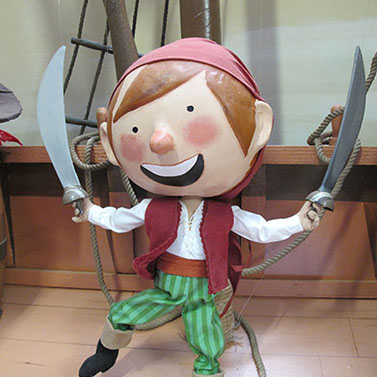 animated-christmas-window-pirates-thumb.jpg