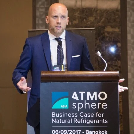 Jan Dusek Managing Director, shecco Japan