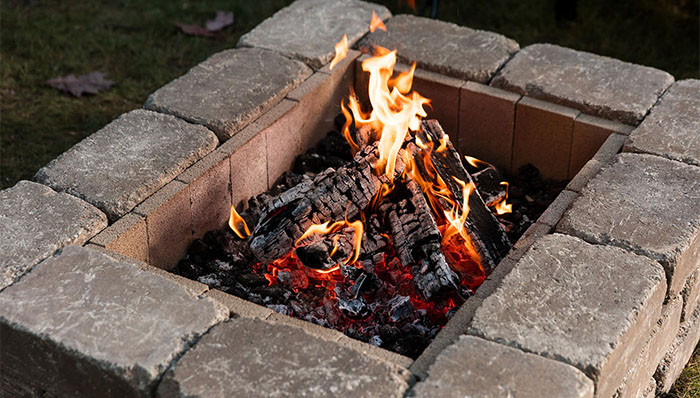Building A Fire Pit Blog Dabah, Best Way To Start A Fire In A Fire Pit