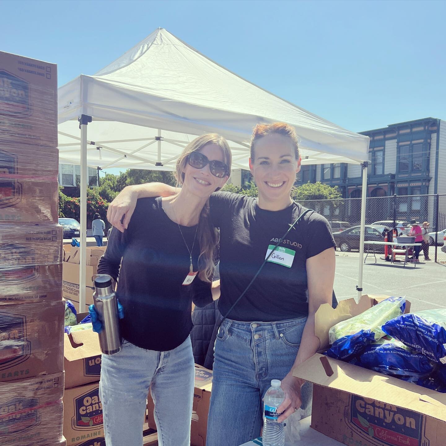 On the hottest day San Francisco has seen so far this year, our team was lucky enough to ditch our desks and spend some time in the sun volunteering with the SF Food Bank ☀️ 

Thank you @sybrpuppy for coordinating a great day together!! 
.
.
.
#abd_s