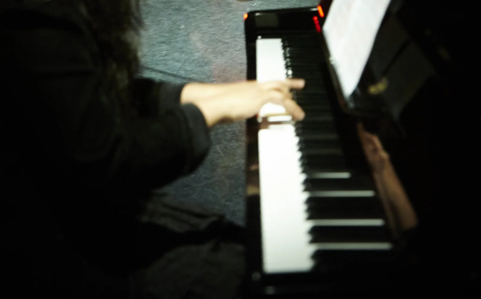 2015_OnTheCusp-0173.jpg