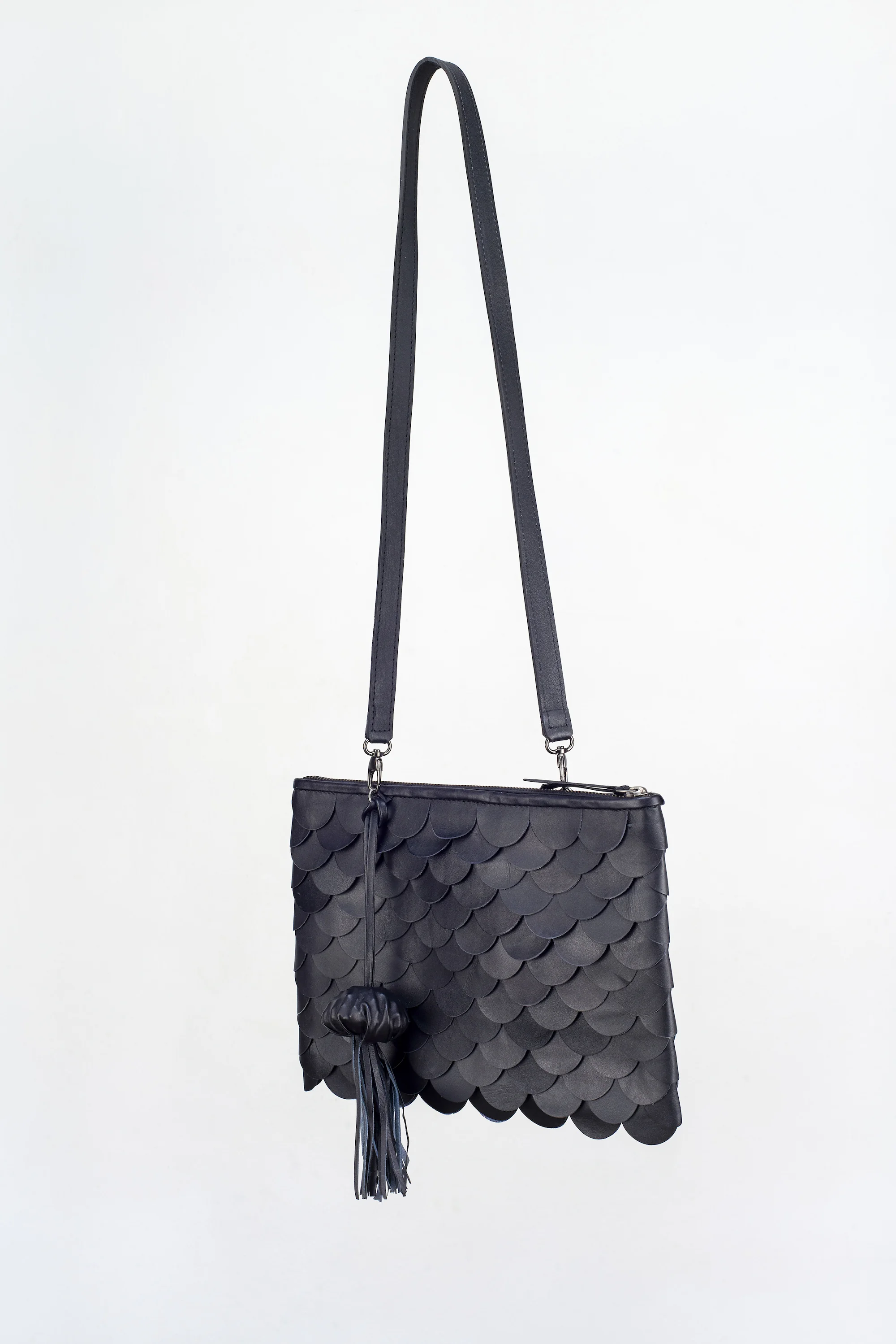 Relic Clutch black