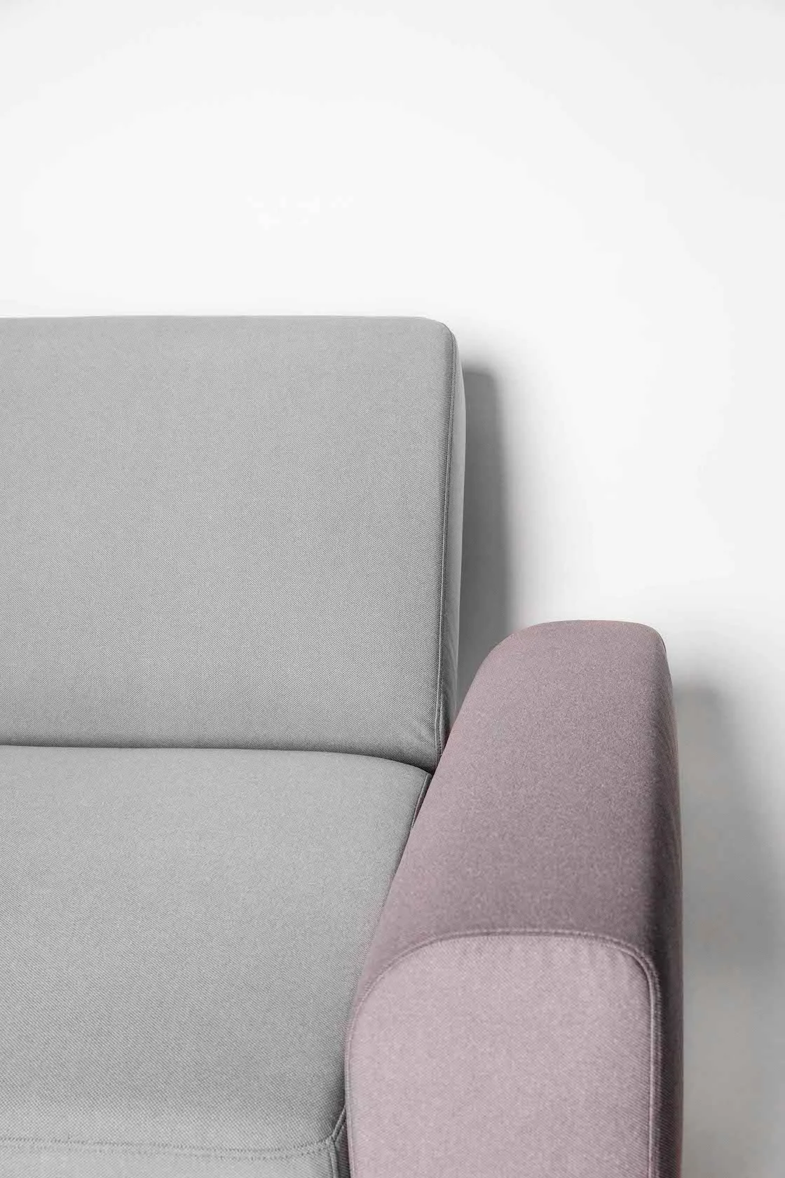 castella_3seater_web4.jpg