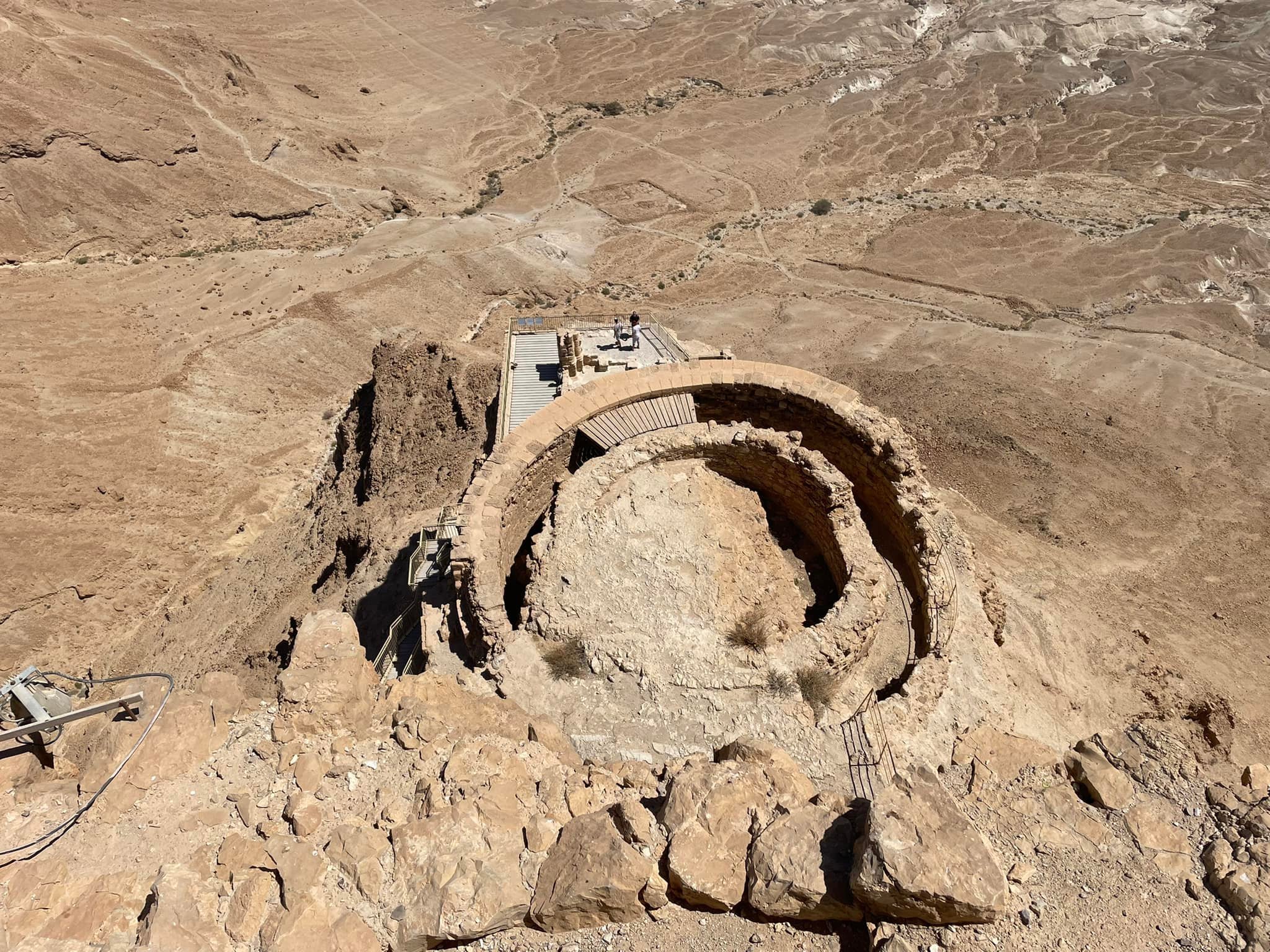  Below that northern Terrace, are the two other levels. Note the round one which is indicative of the Greek influence of the region at the time. 