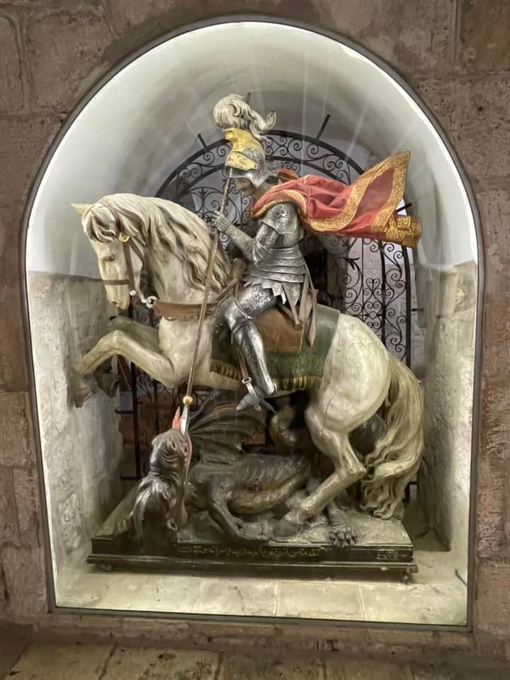  I’m not sure why they had the statue of Saint George killing the dragon, but it’s pretty cool! 