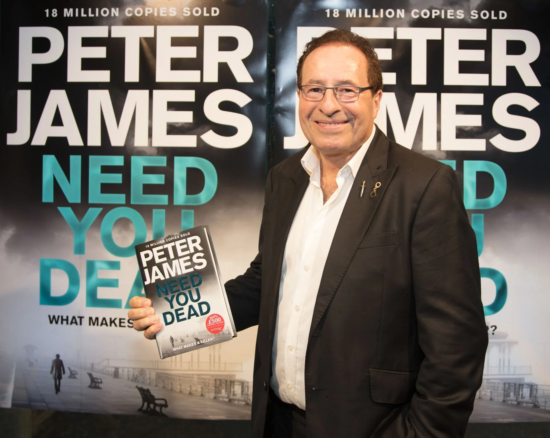 Peter James under den britiske lanseringen av Død manns tid