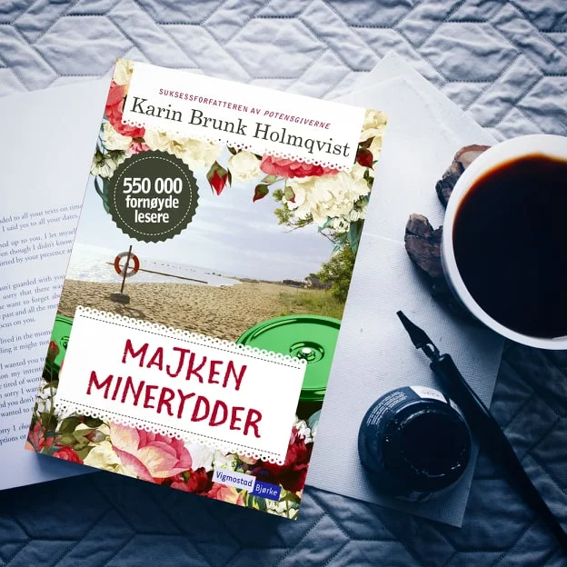 Majken minerydder : Nok en varm og sjarmerende Holmqvist-roman om det underlige livet i Österlen i Skåne.