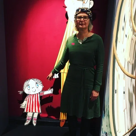 Store Anna møter lille Anna! Illustratør Anna Fiske har vært fan av Inger og Lasse Sandbergs karakterer siden barneårene.
