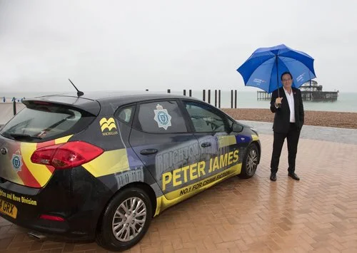 peter+james+politibil.jpg