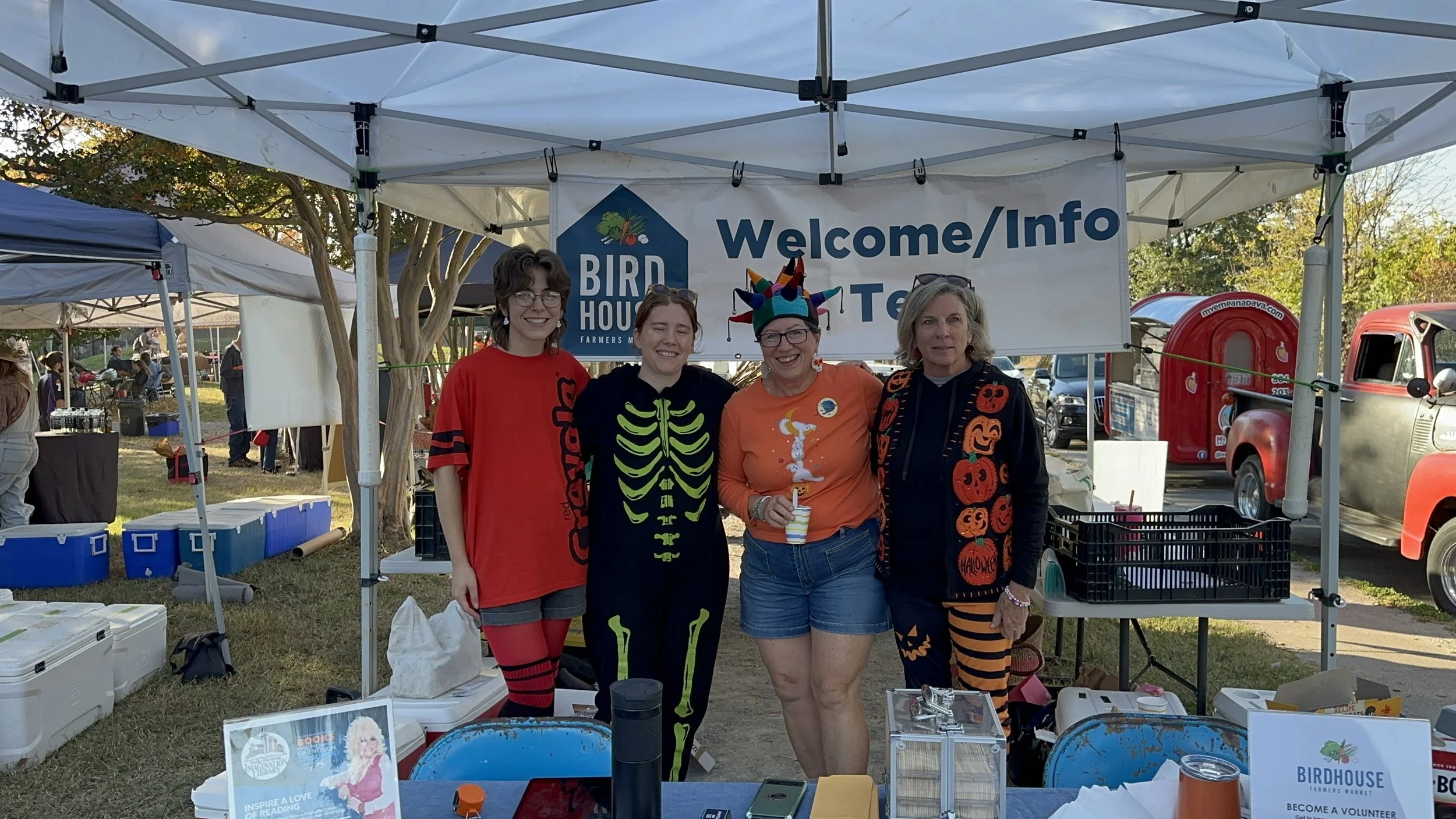 Birdhouse Farmers Market  