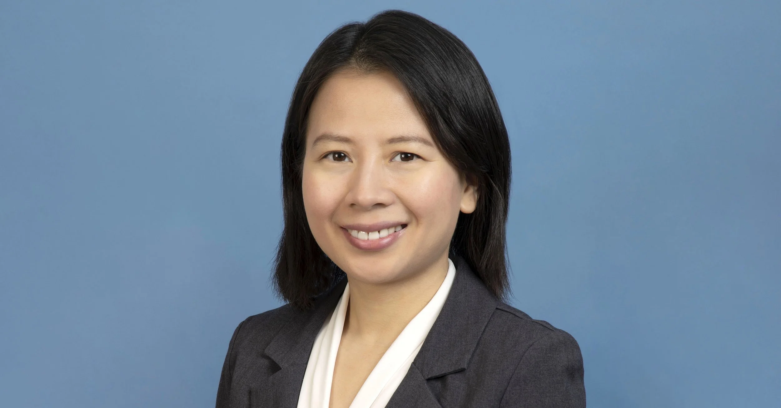 Dr. Yi-Rong Peng from the Stein Eye Institute, UCLA Awarded  $70,000 Grant for Foveal Development Research