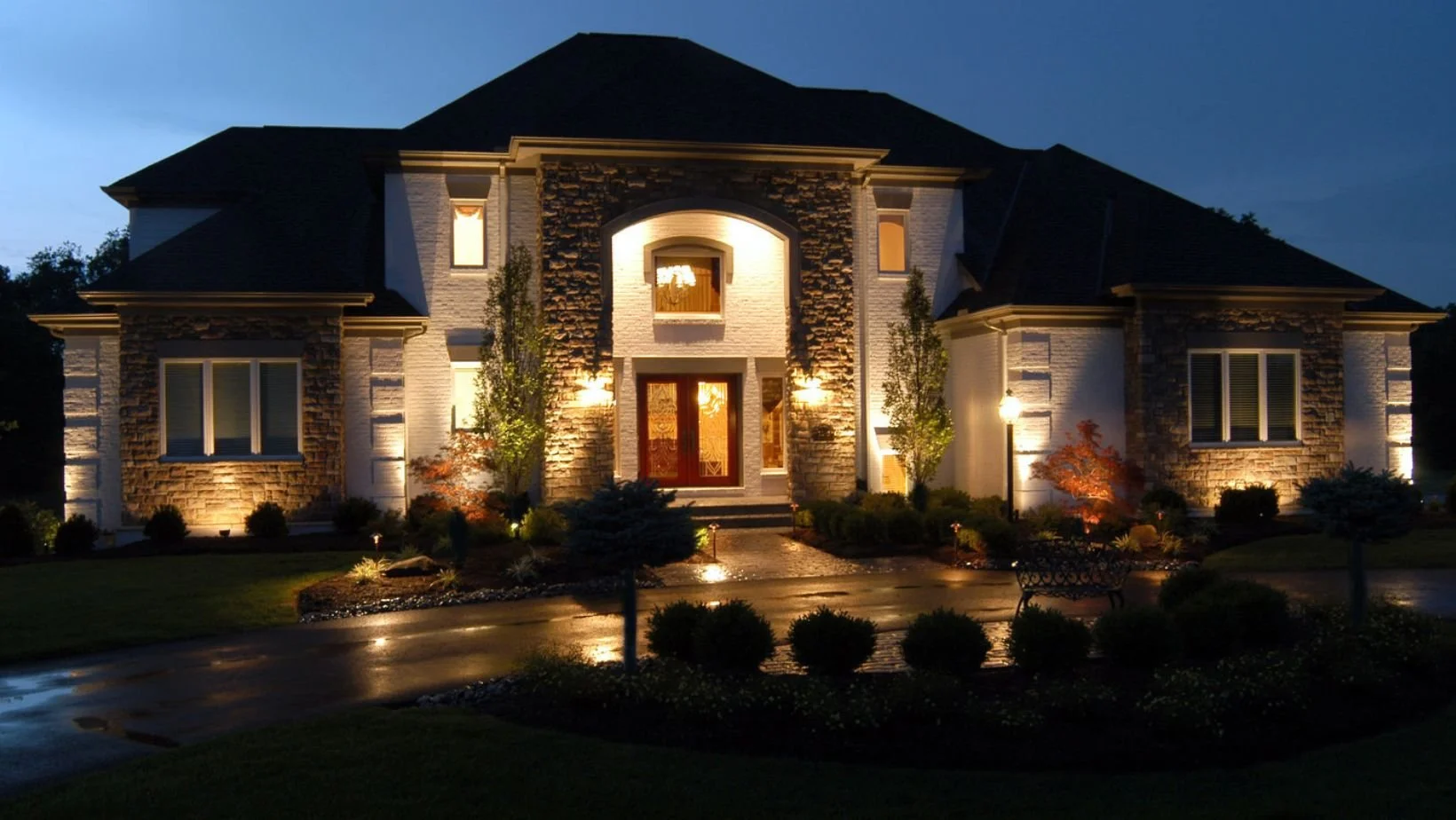 Winter Landscape Lighting - Seilers Landscaping