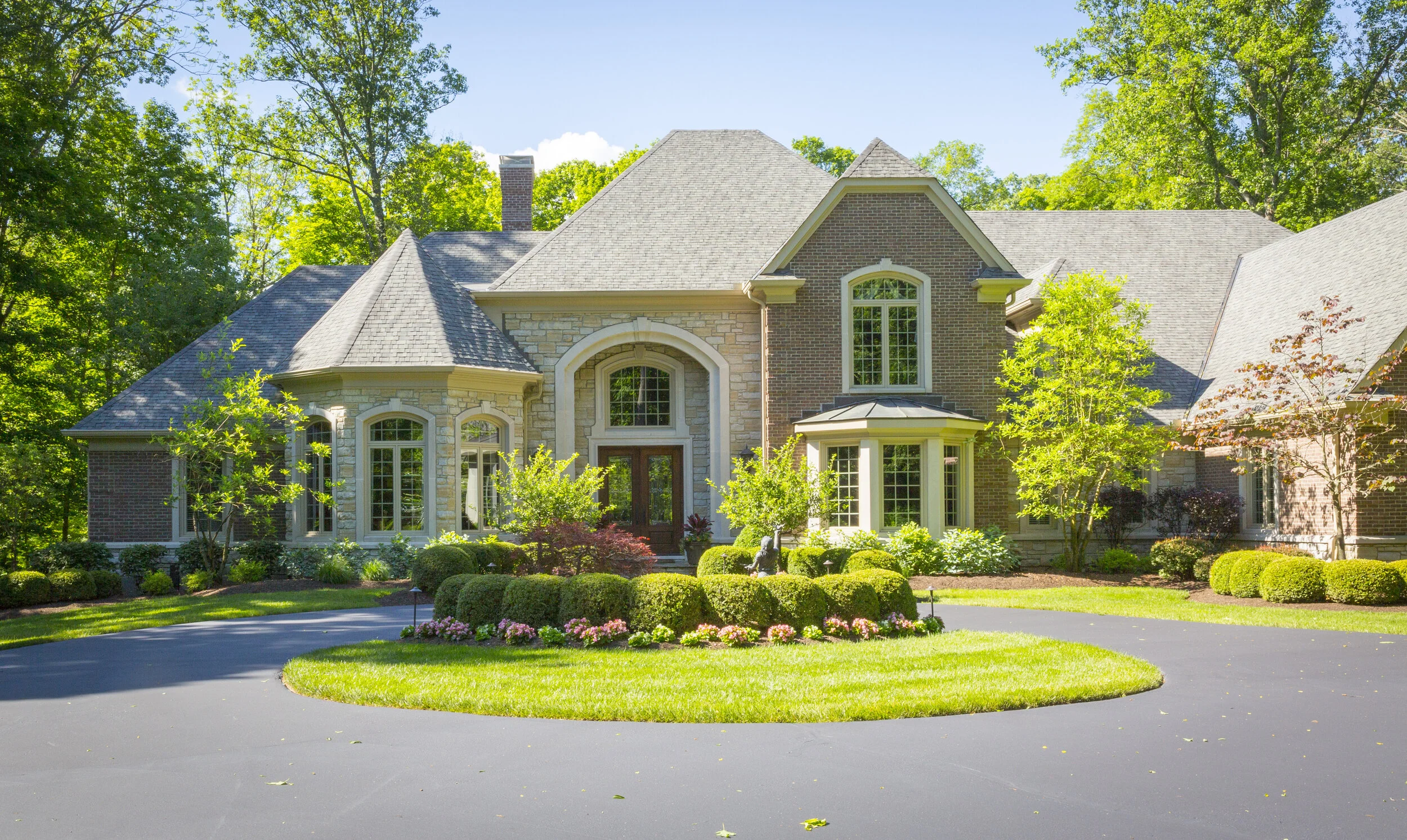 Indian Hill Curb Appeal Grows with Landscape Updating