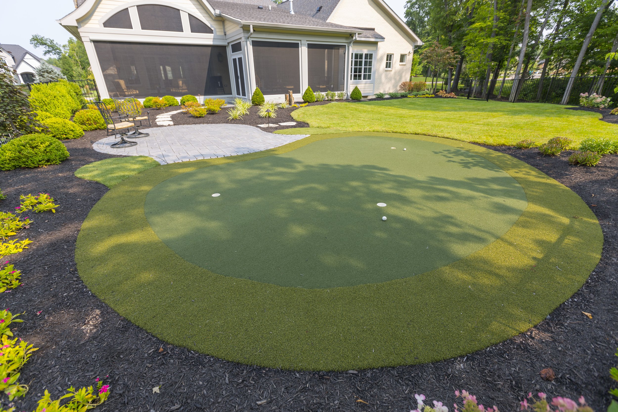 Fore You! Designing a Putting Green - Landscaping — Landscaping