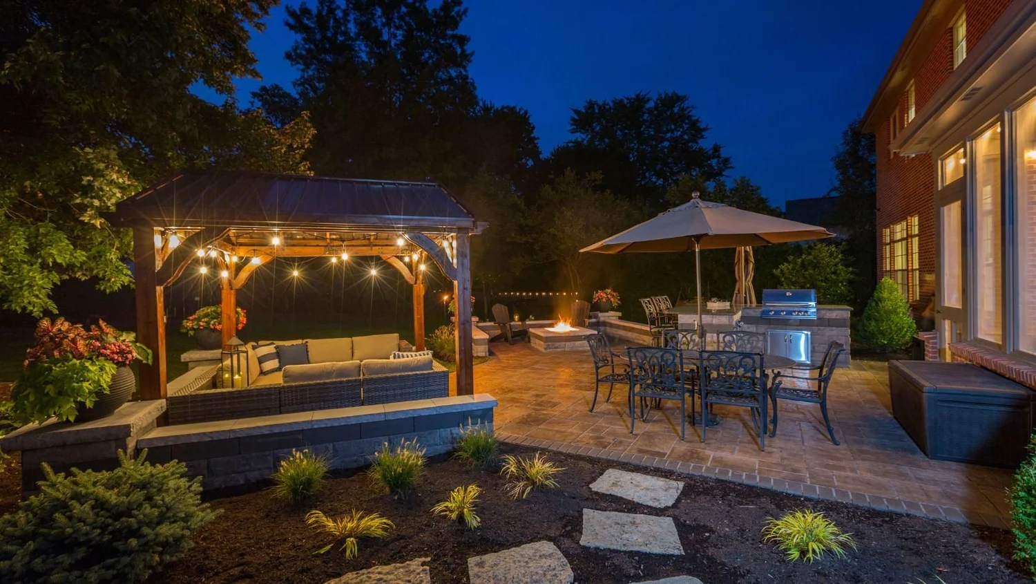 Smart Ideas for Landscape Lighting in the Fall | Seiler’s Landscaping ...