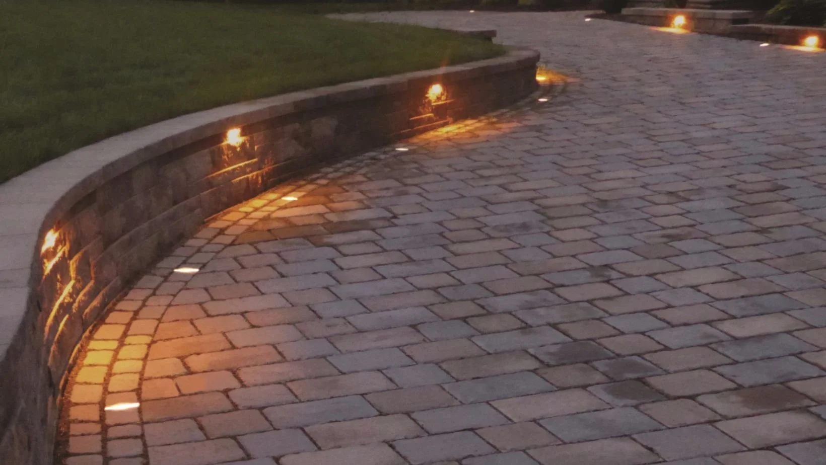 9 Landscape Lighting Ideas for 2026 — Seiler's Landscaping - Cincinnati