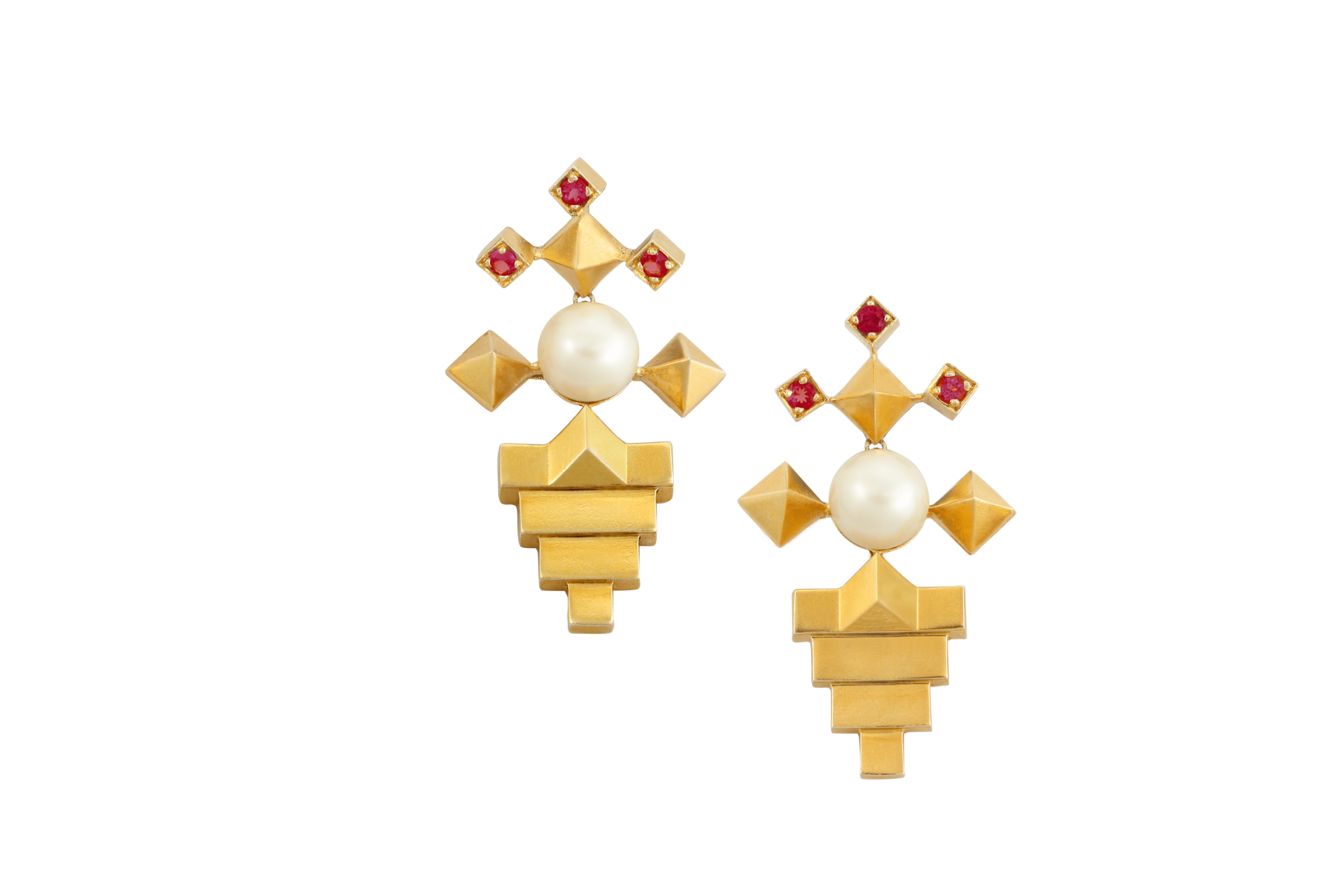 les_muses_bm_prerna_jewellery_kajal_ruby-min.png