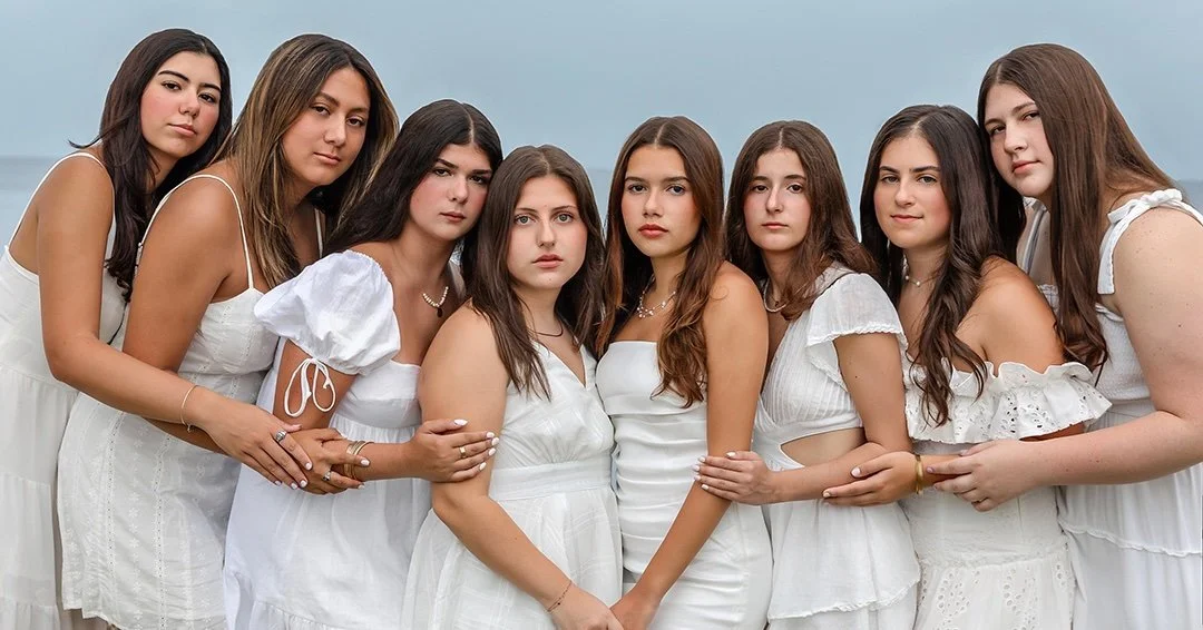 Leaving a legacy in every frame!

Now booking 2023/2024 𝑺𝒆𝒏𝒊𝒐𝒓 Portrait Sessions! @adrifunseca @vivianzchavez @sarahh.chavez @mia.riveroo @shirlene50 @lilyypad4

For bookings &amp; inquiries:

https://www.adrifoto.com/contact
.
.
.
#adriFOTO #c