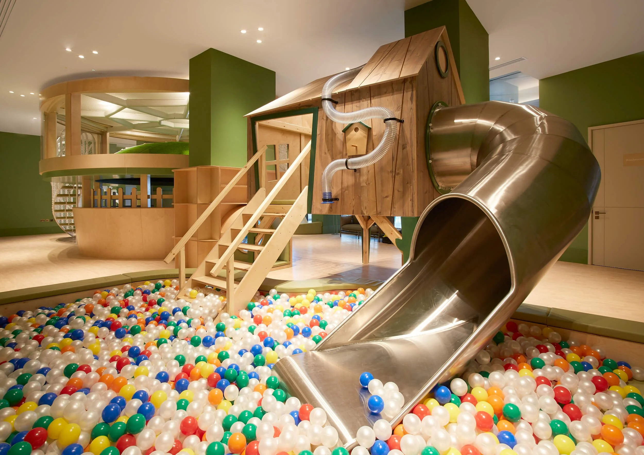 Thames City Apartments - London, UK