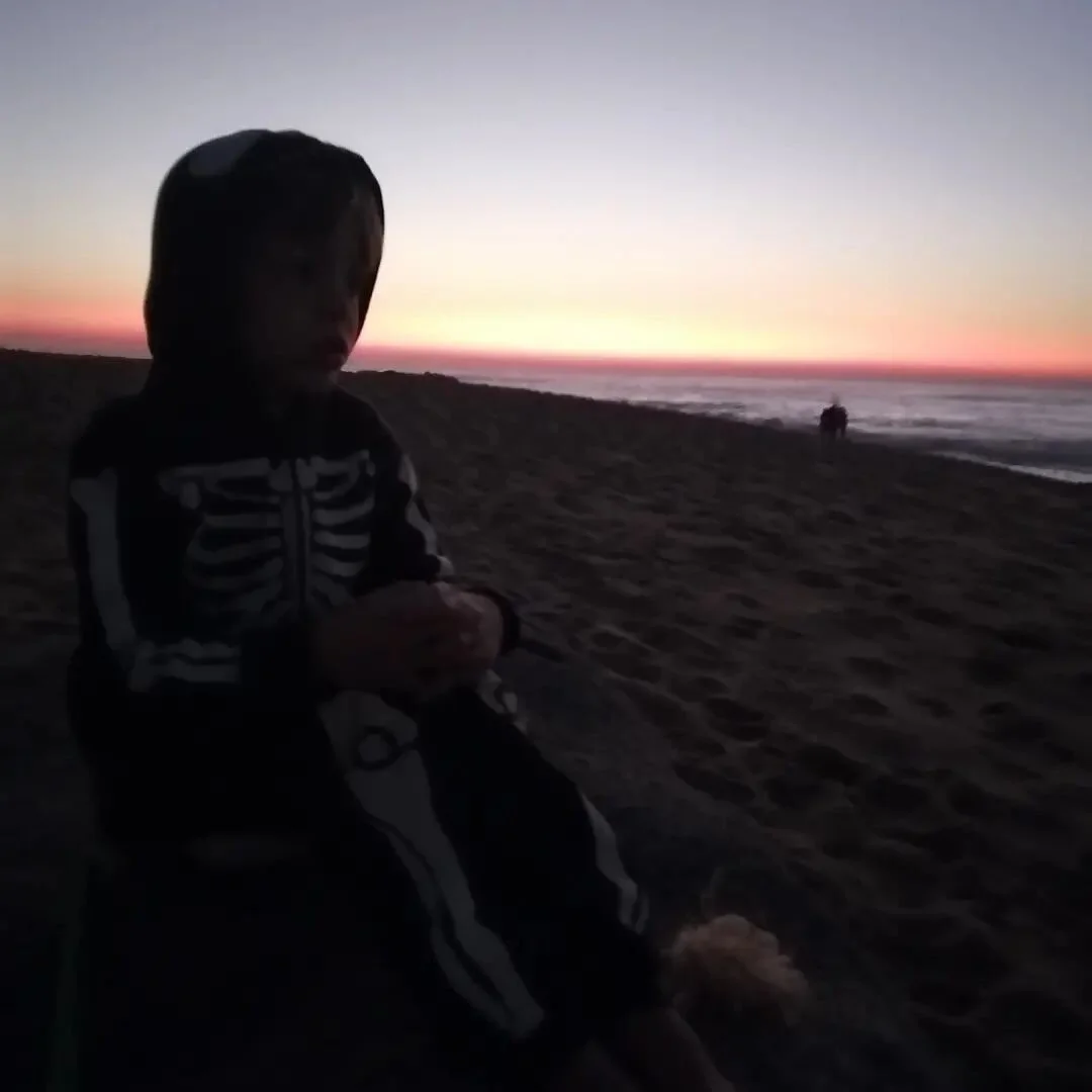 Last time I was down here in South Port with friends I had a bad chemo crash and literally arrived on Friday afternoon, got into bed and woke up on Monday morning when everyone was leaving. I didn't get to spend 1 good moment with my kids on the beac