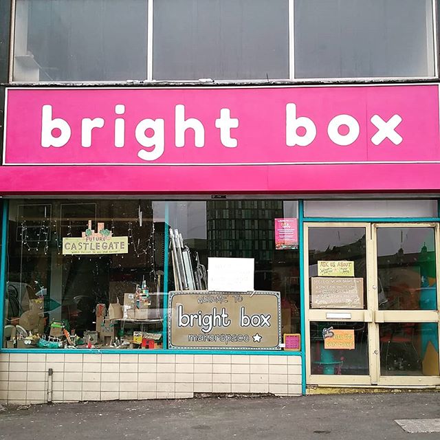 It just got a bit easier to find us! The creative and clever @zoegenders was busy over the bank holiday weekend getting this bright sign perfect.
