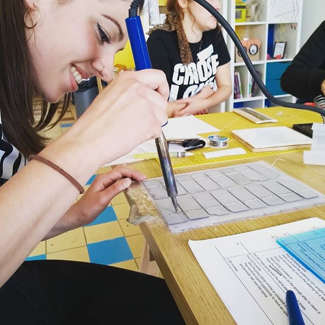 Is Saturday Soldering a thing? Thanks @tell.me.wattsnext for the fab workshop where we got to learn about soldering, flux, solar power and immigration ☀️