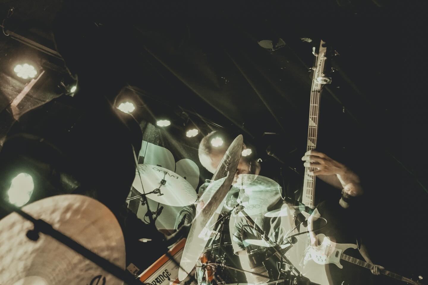 Heading north next week ✨ @harstadkulturhus 24/2!

We&rsquo;ll bring: ✅ Visuals, ✅ Merch, ✅ Fuzz

Link to tickets in bio 🔗

📸: @hellrideer 

#astrosaur #portals #instrumentalrock #prog #pelagicrecords #harstadkulturhus