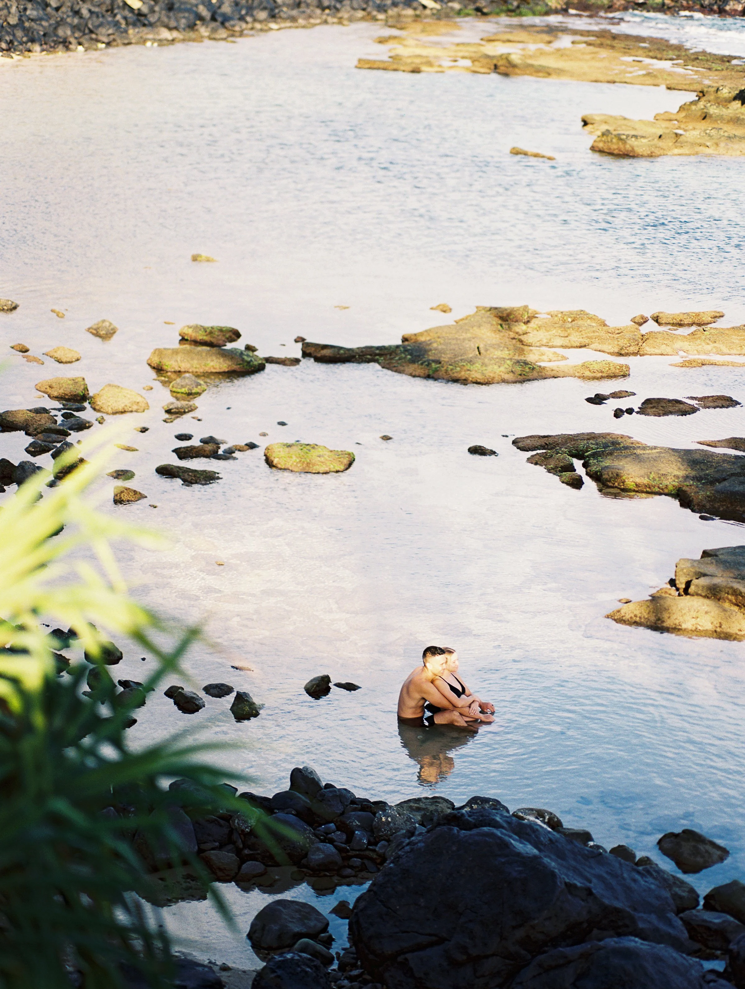 maui baby moon in the ocean on the north shore