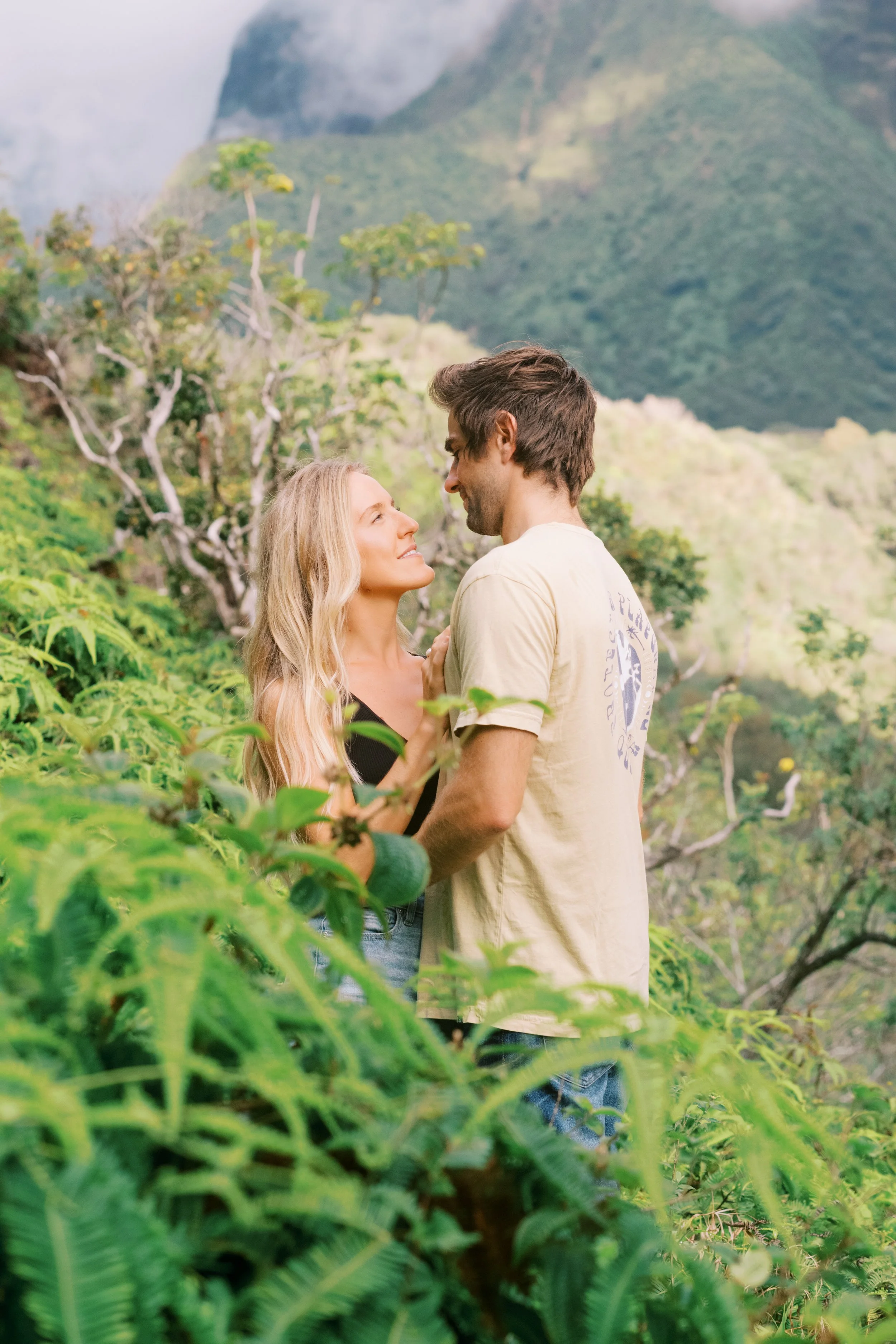 Hawaii Adventure Couples Photoshoot 