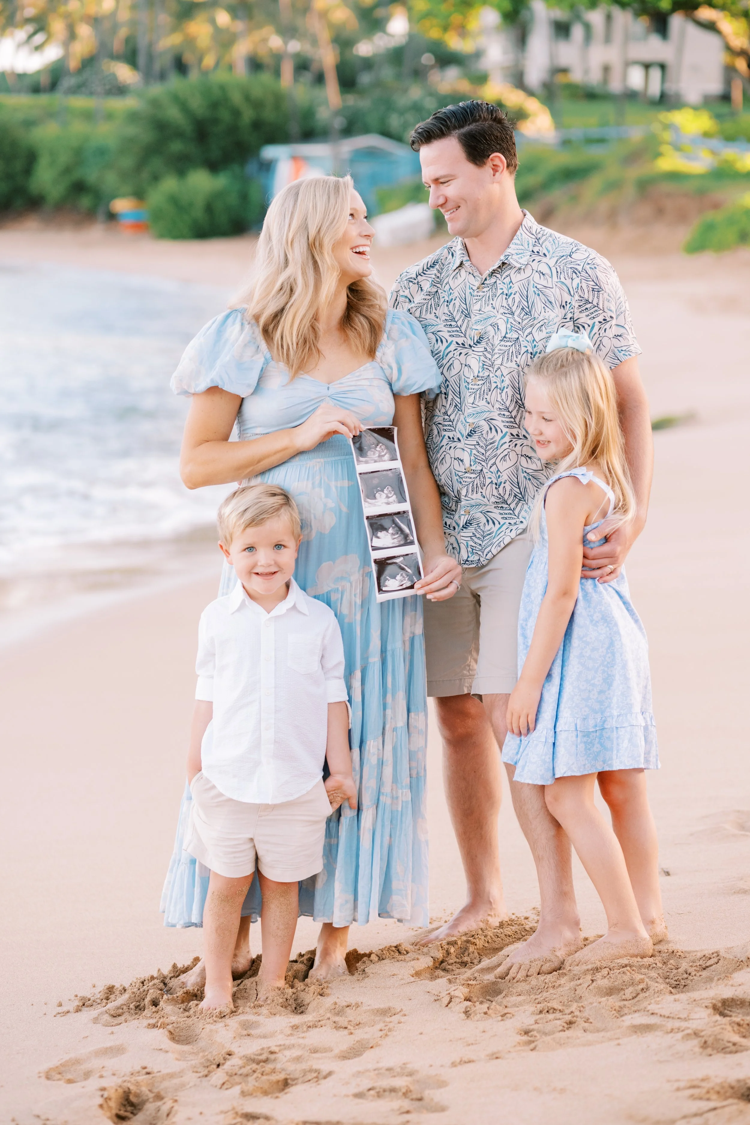 Kapalua Bay Sunrise Family Photoshoot 