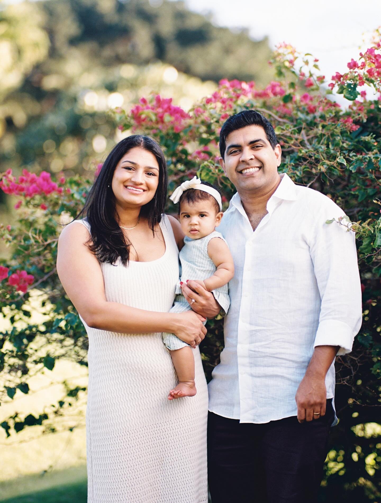 part II &bull;&bull;&bull; Vacation memories are even sweeter when shared with your best friends . Swipe through to see some  captures of this beautiful group all together ✨ Celebrating beautiful friendships, growing families, and the magic of this s