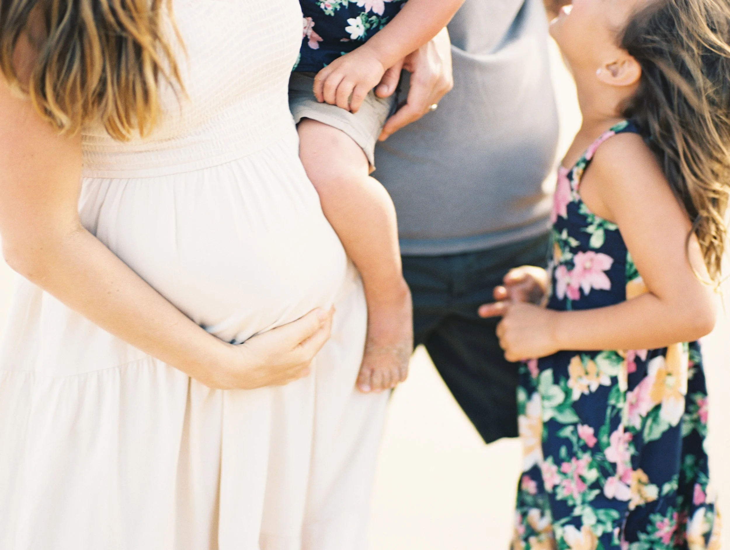 a morning family film maternity session in Kapalua maui