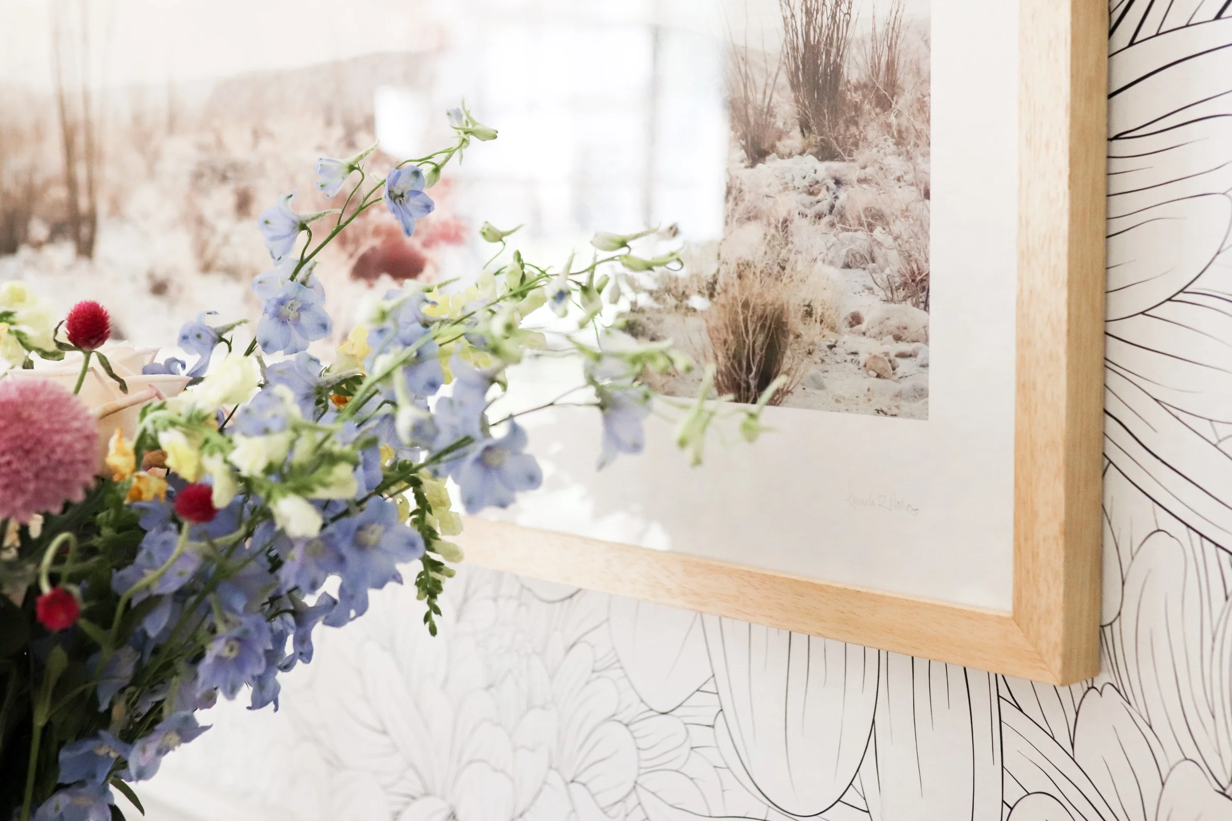 Home decor blogger Joyfullygreen wallpaper dining room makeover how to choose art with minted -11.jpg