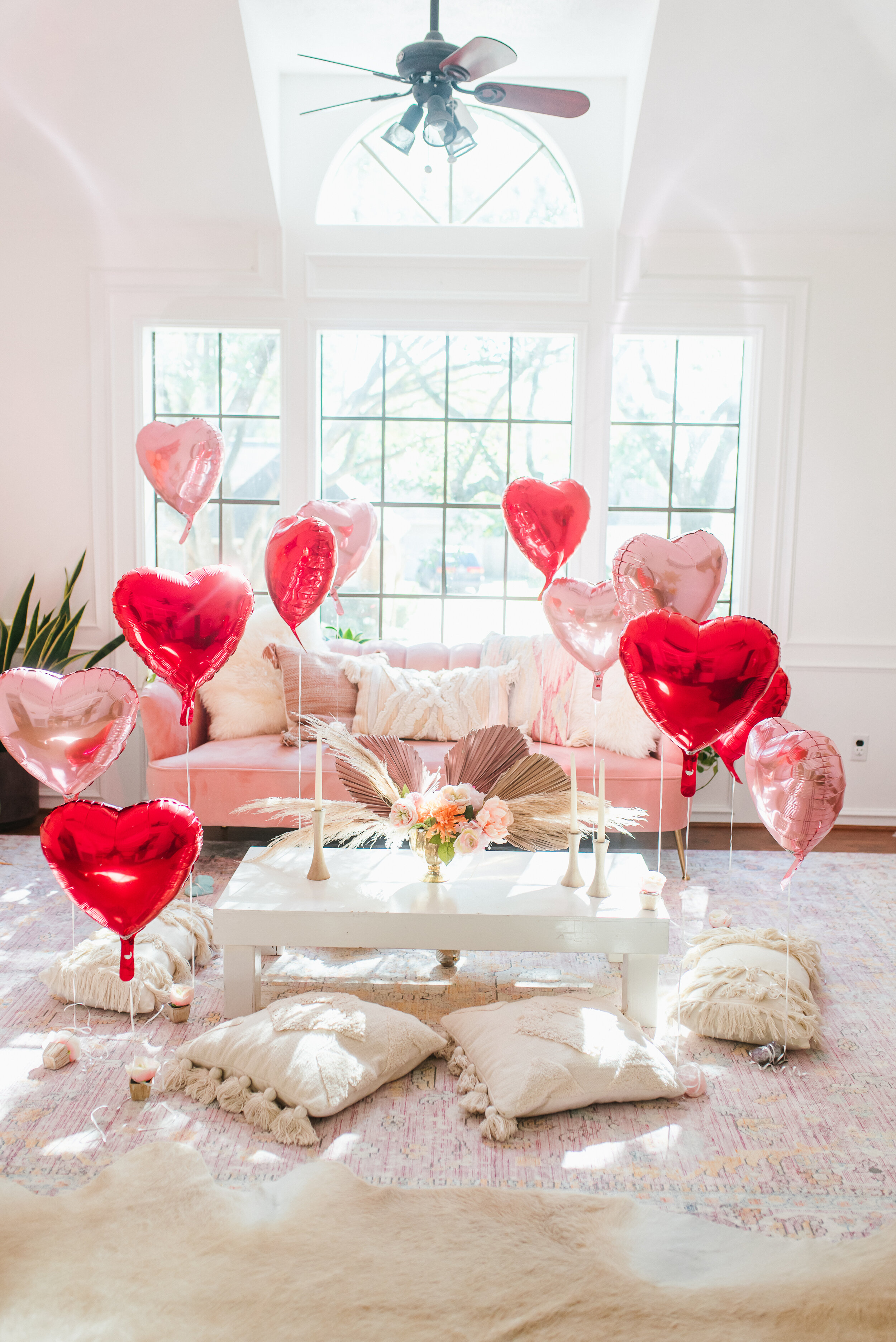 DIY valentine's day balloon photo backdrop on a budget for kids party