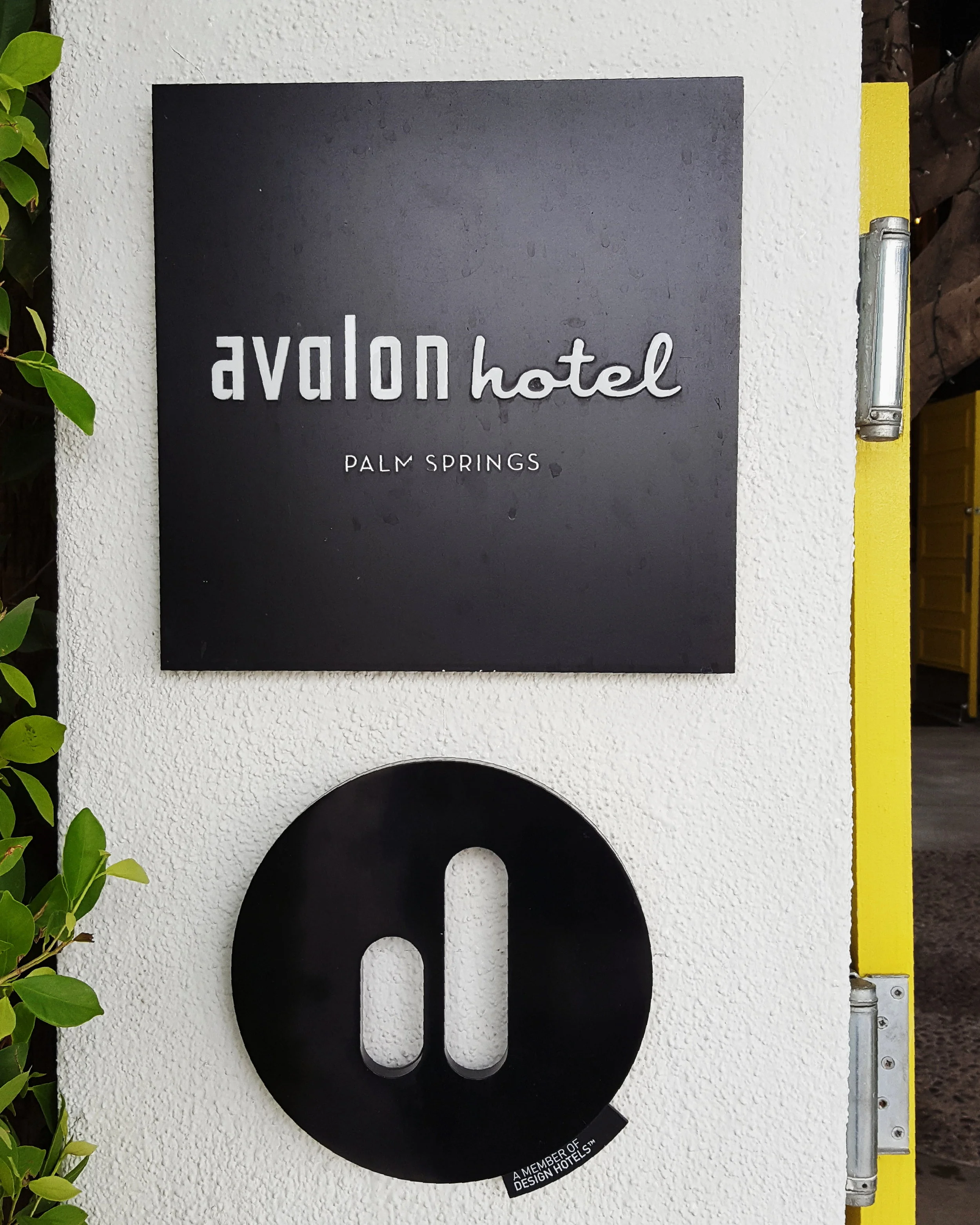 Avalong sign again.jpg
