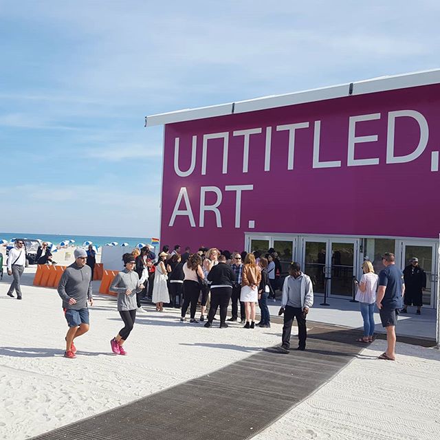 Five massive art shows in two days including #untitledartfair #artbaselmiami? Art shows on the beach 🏖? Miami/South Beach, you did not disappoint. Thanks @masonlane_art for inspiring this trip and connecting us to some of the best practices in art c